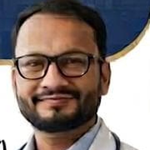 Dr. Syed Muzaffar Saleem, Pediatrician and Neonatologist at My Family Clinic